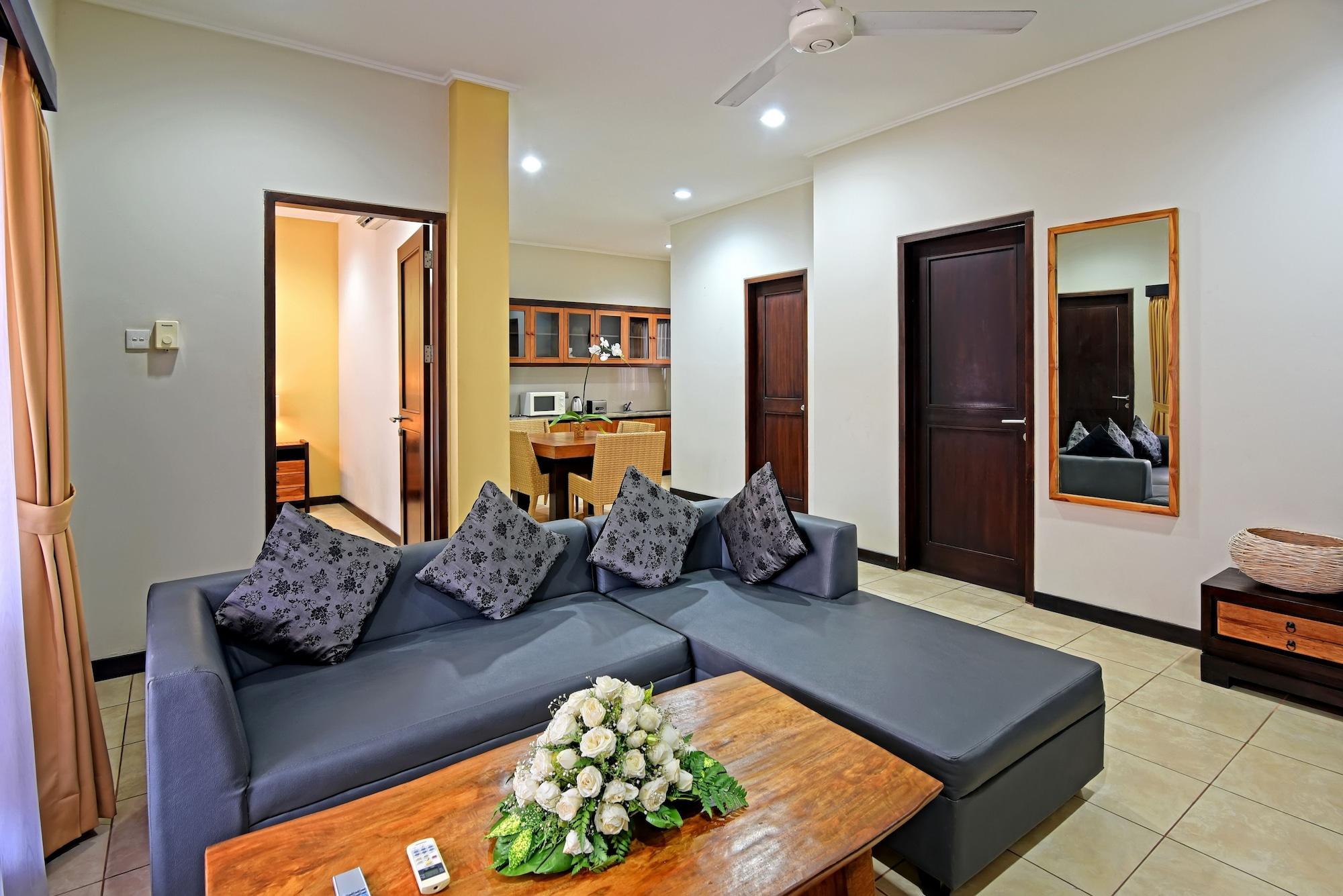 Kuta Town House Apartments Exterior foto