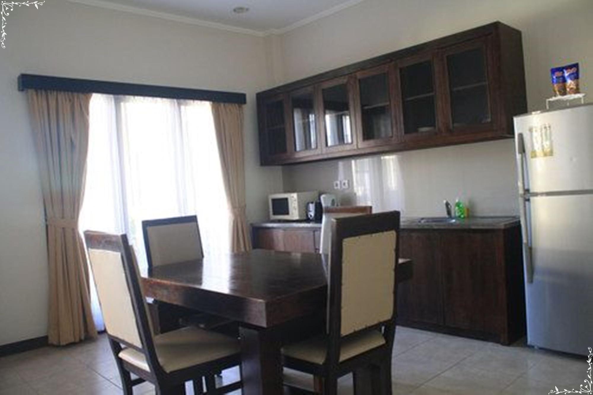 Kuta Town House Apartments Exterior foto