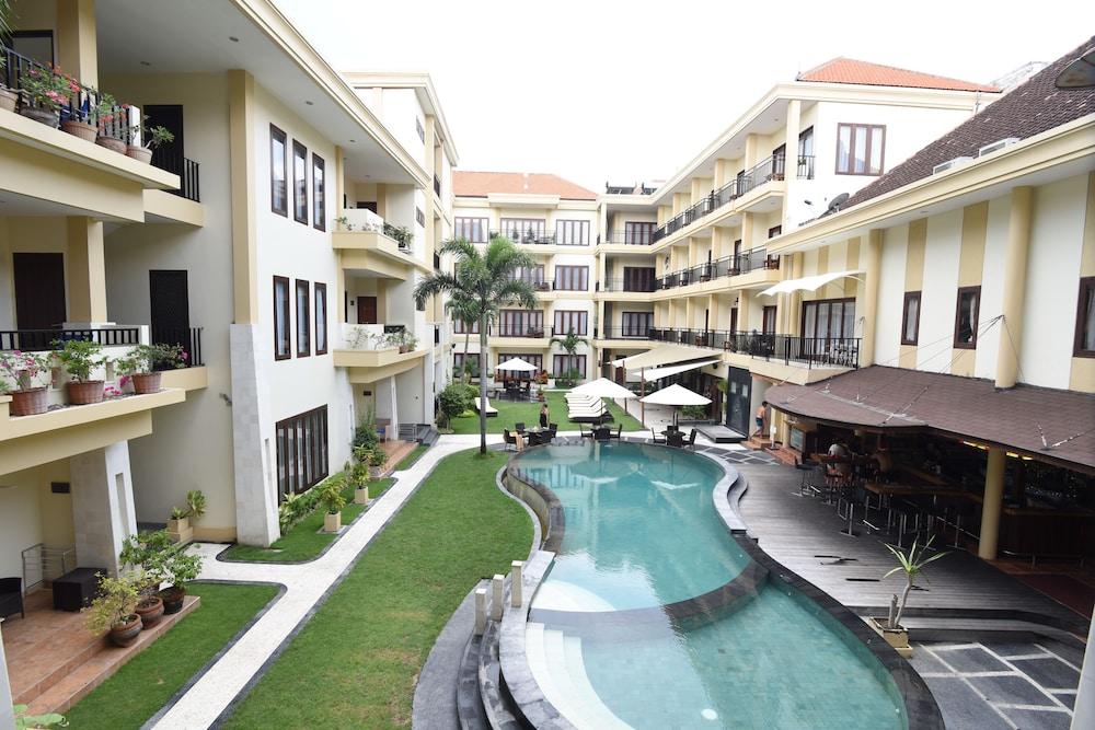 Kuta Town House Apartments Exterior foto